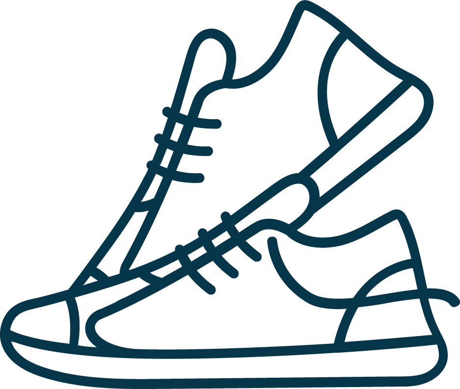 importance of wearing right court shoes when playing badminton